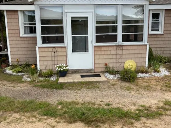 22 Islanda Ct, East Lyme, CT