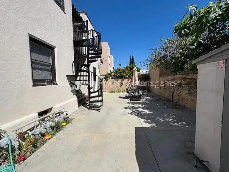 1154 E Appleton St #4 — Photo 21