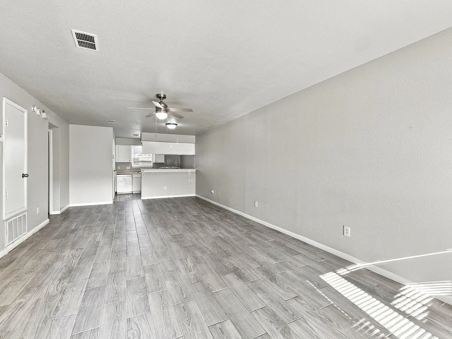 2 bed, 2.0 bath, $1,260 — Photo 3