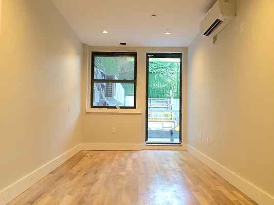 Rented by Uptown Flats LLC | media 38