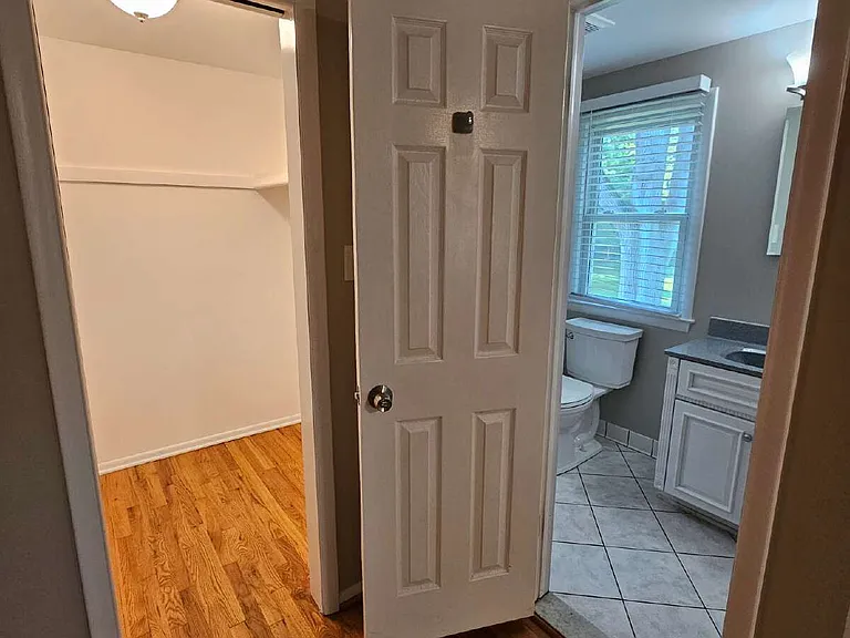 591 E Long Lake Rd — Photo 20