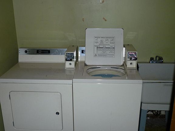 5th image of 143 Exchange St SE