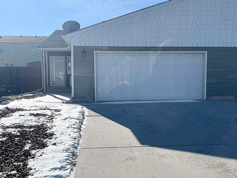 Boswell Dr — Photo 1