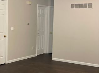 10522 Farview Ave, Saint Ann, MO 63074