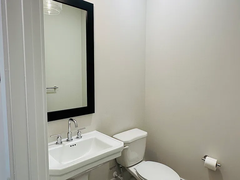 3402 Jordan Dr — Photo 10