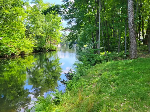 W School Section Lake Dr, Mecosta, MI 49332