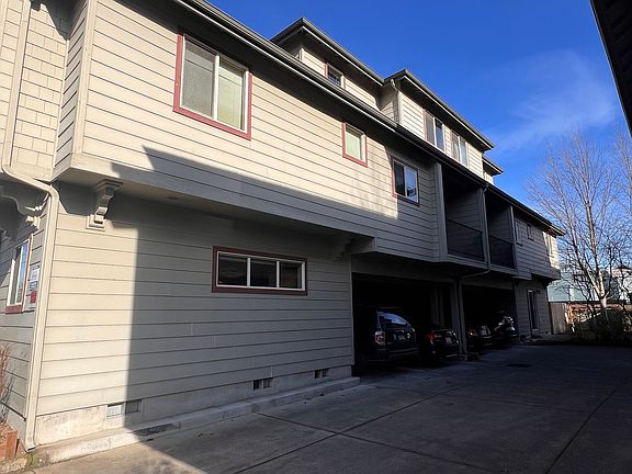 3rd image of 1727 Mill St #3