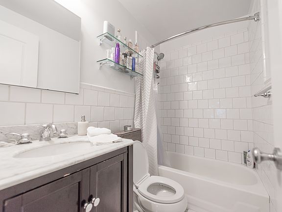5th image of 236 Elizabeth St APT 4F