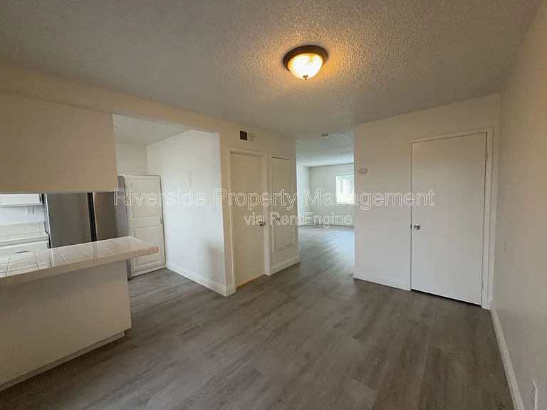 2255 Cahuilla St #105 — Photo 7