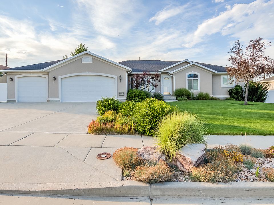 1st image of 8062 W Harker Canyon Dr