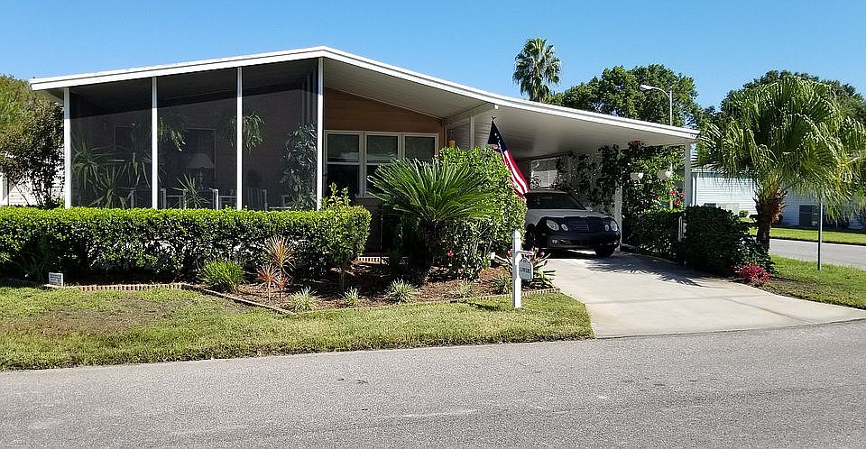 2nd image of 9731 Cypress Lakes Dr