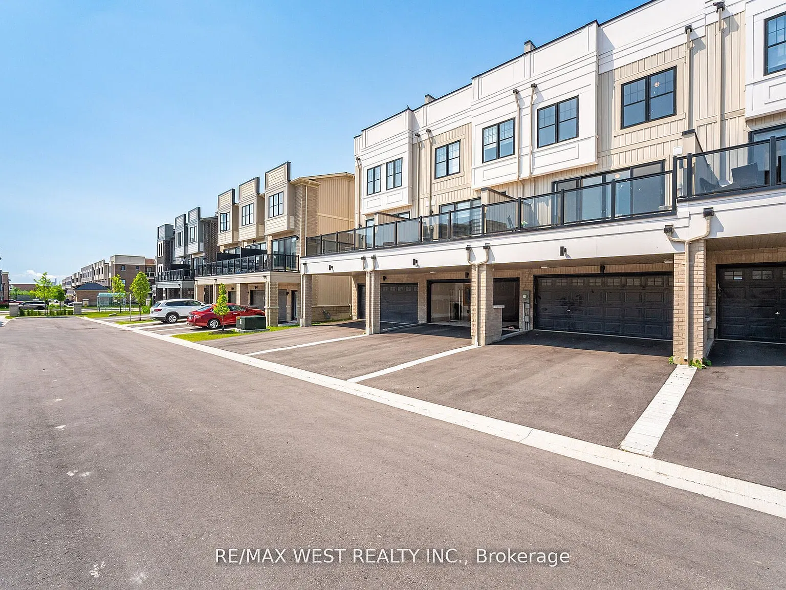 4 bed, $3,200 — Photo 4