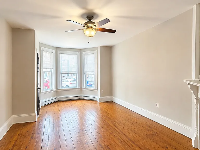 279 Webster St #1 — Photo 7