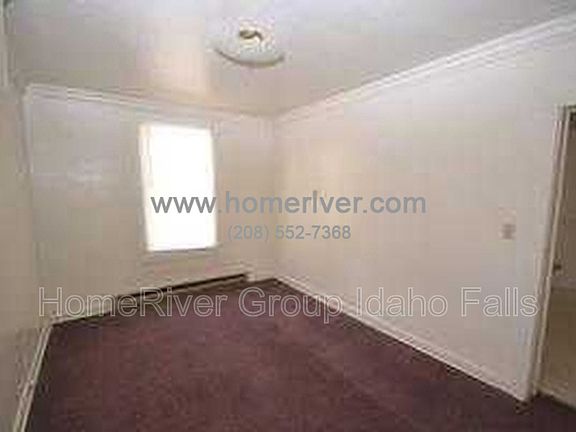 5th image of 243 S Water Ave #1