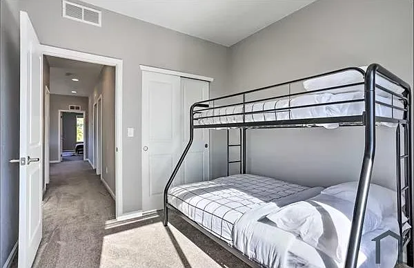 5302 E 64th Ave — Photo 20