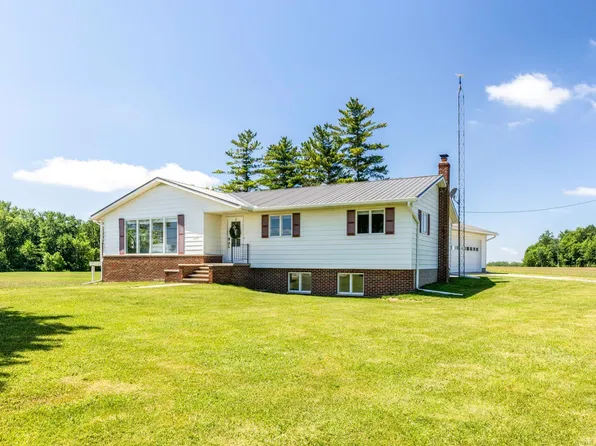 2481 N Ruth Rd, Deckerville, MI 48427