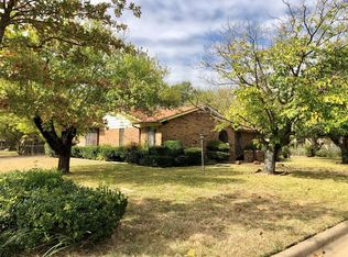 6386 Hanger Park Dr, Forest Hill, TX 76119