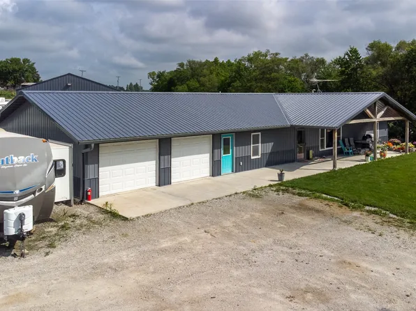 2114 60th Ave, Dallas, IA 50062
