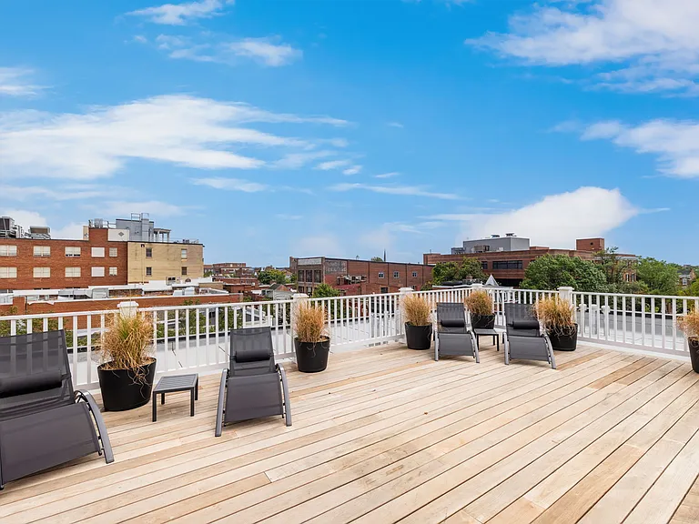 901 King St #201 — Photo 10