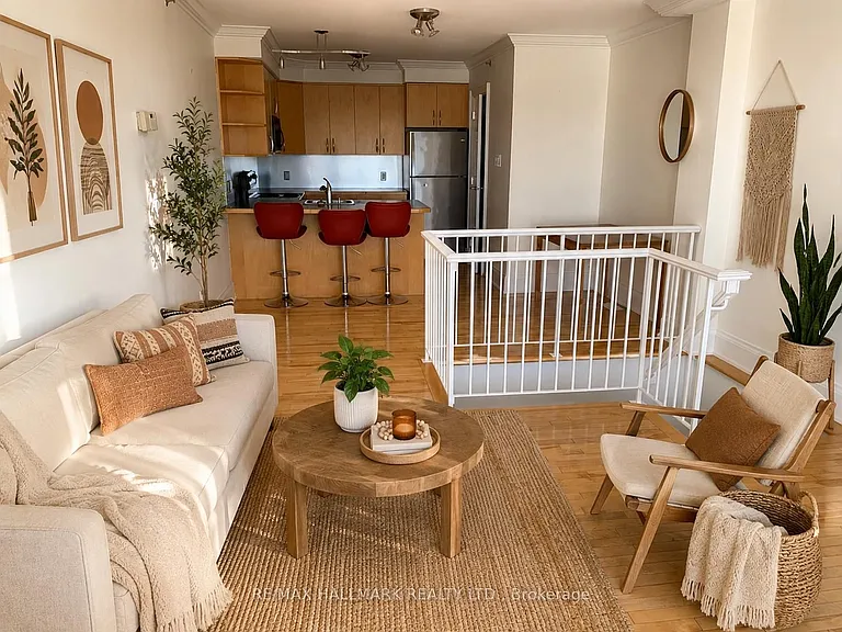 2151 Danforth Ave #301 — Photo 3