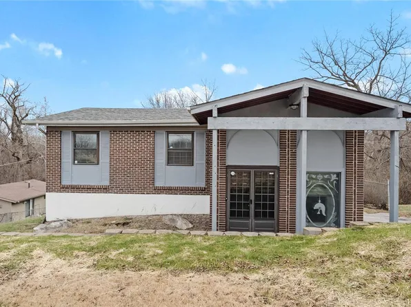 5320 Hern Dr, Saint Louis, MO 63134