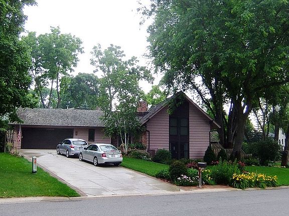 10016 Chowen Avenue South