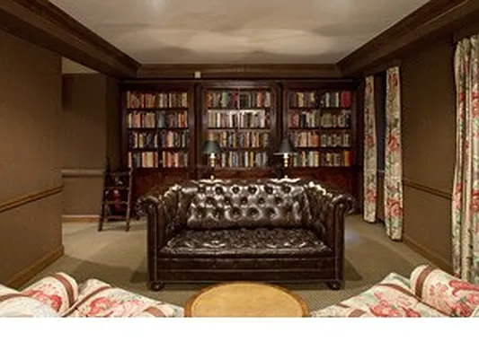 Sold by Corcoran | media 21