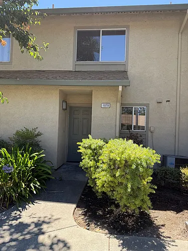 1078 Summerplace Dr Photo 1