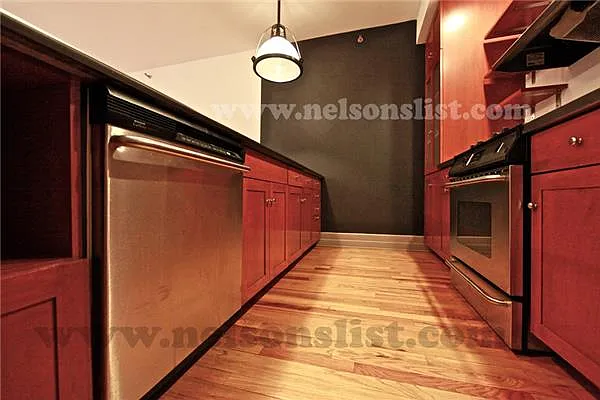 Rented by R New York | media 27