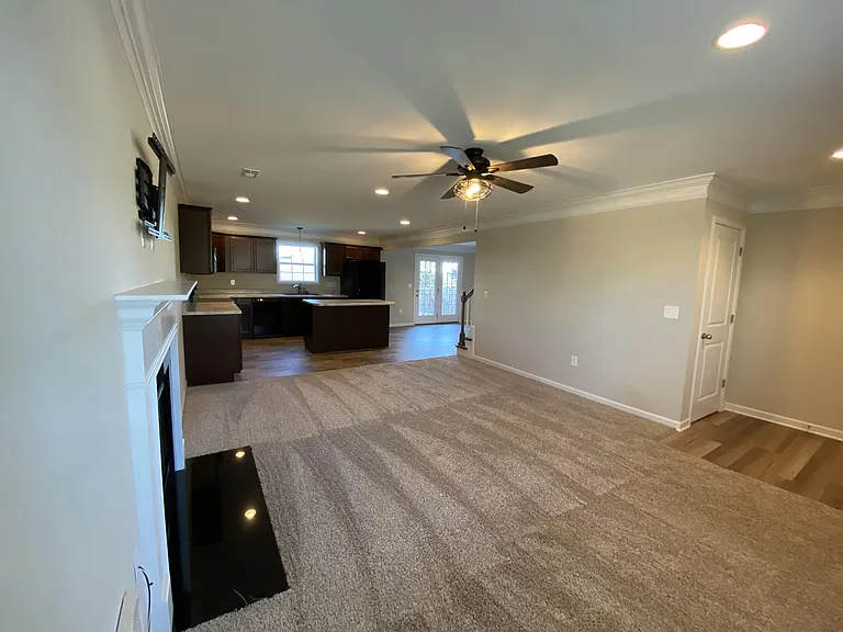 1116 Cloud View Dr — Photo 15