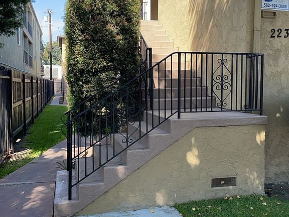 5th image of 2237 Pine Ave APT 7