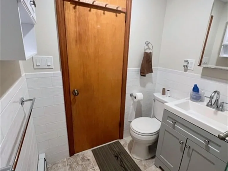19 Cutter Ave — Photo 12