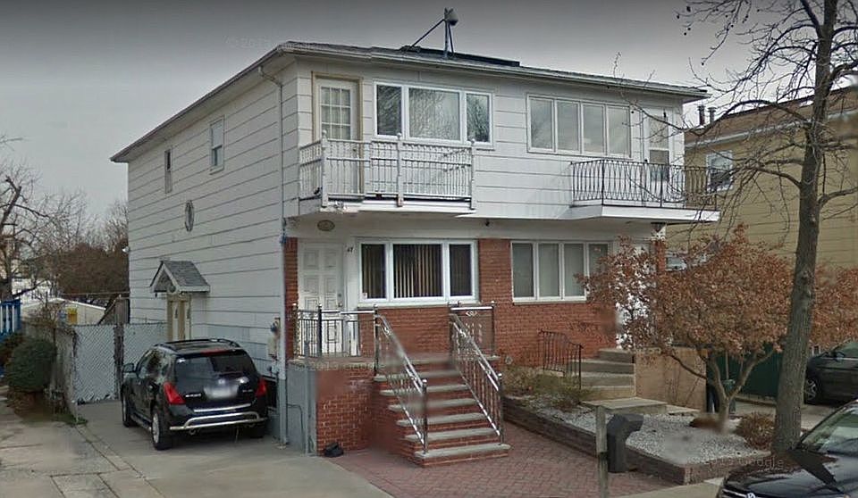 1st image of 47 Blueberry Ln
