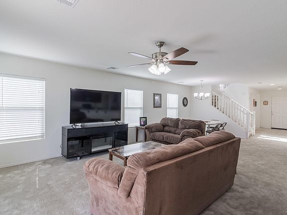 5th image of 40726 W Patricia Ln