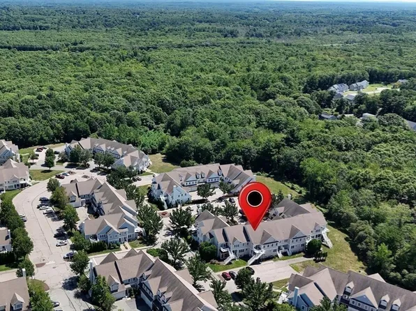 309 Hampton Way #309, Abington, MA 02351