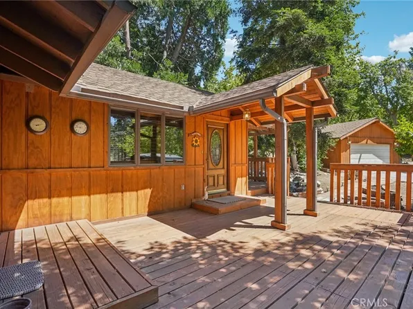 39370 Clearwater Dr, Oak Glen, CA 92399