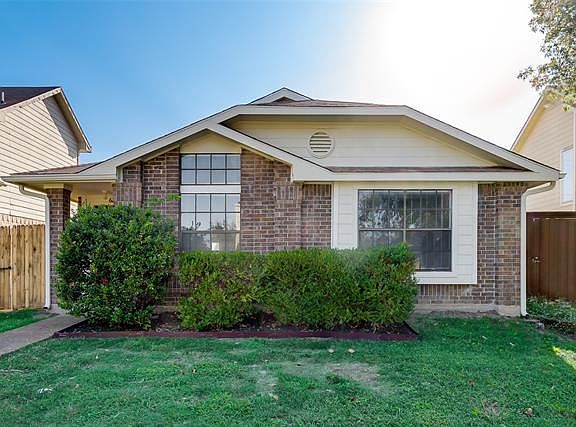2nd image of 622 Las Brisas Dr