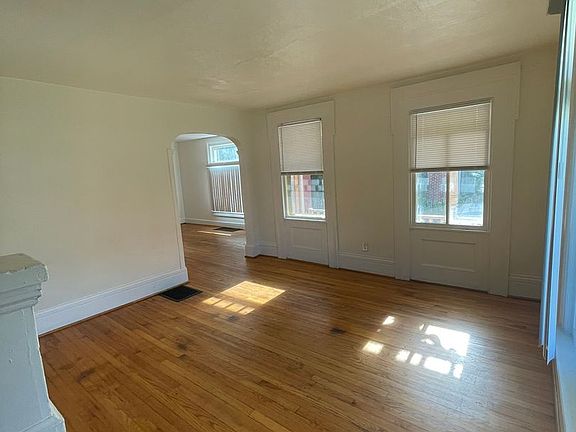 4th image of 312 Washtenaw Ave