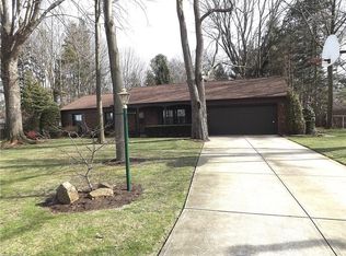 2 Square Cir, Madison, OH 44057