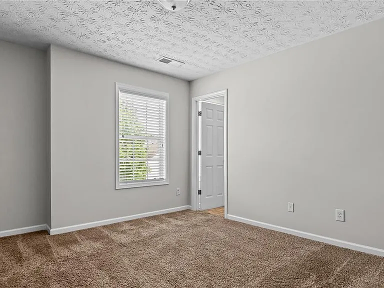 1483 Little Creek Dr — Photo 12
