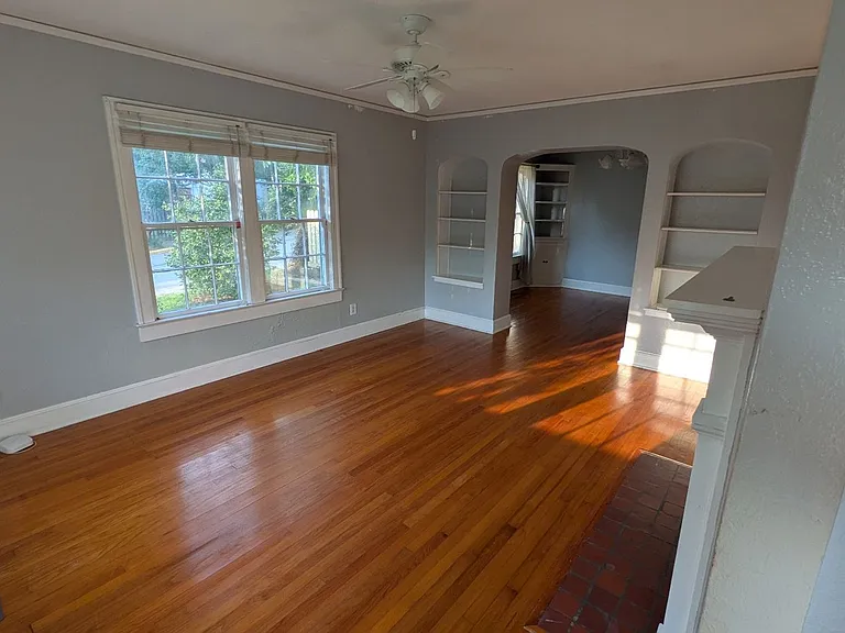 521 Gunter St — Photo 11