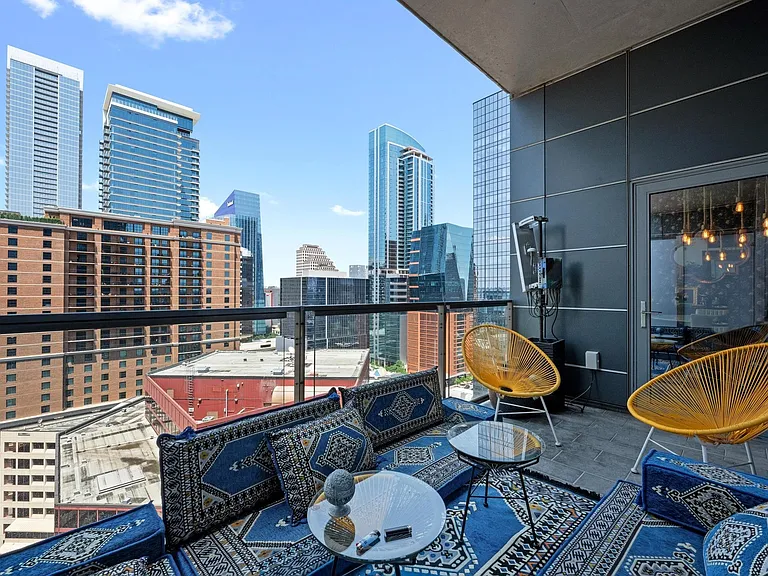210 Lavaca St #1911 — Photo 16