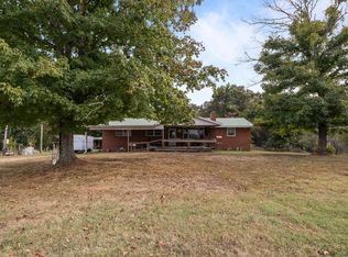 1530 Herman Adams Rd, Cumberland City, TN 37050