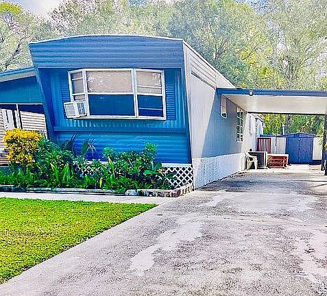 2nd image of 15 Pepper Dr