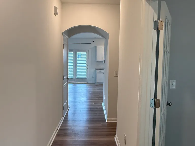 4736 Bell West Dr — Photo 5