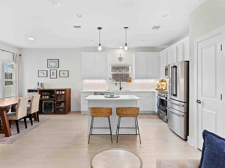 7910 Ella Lee Ln — Photo 8