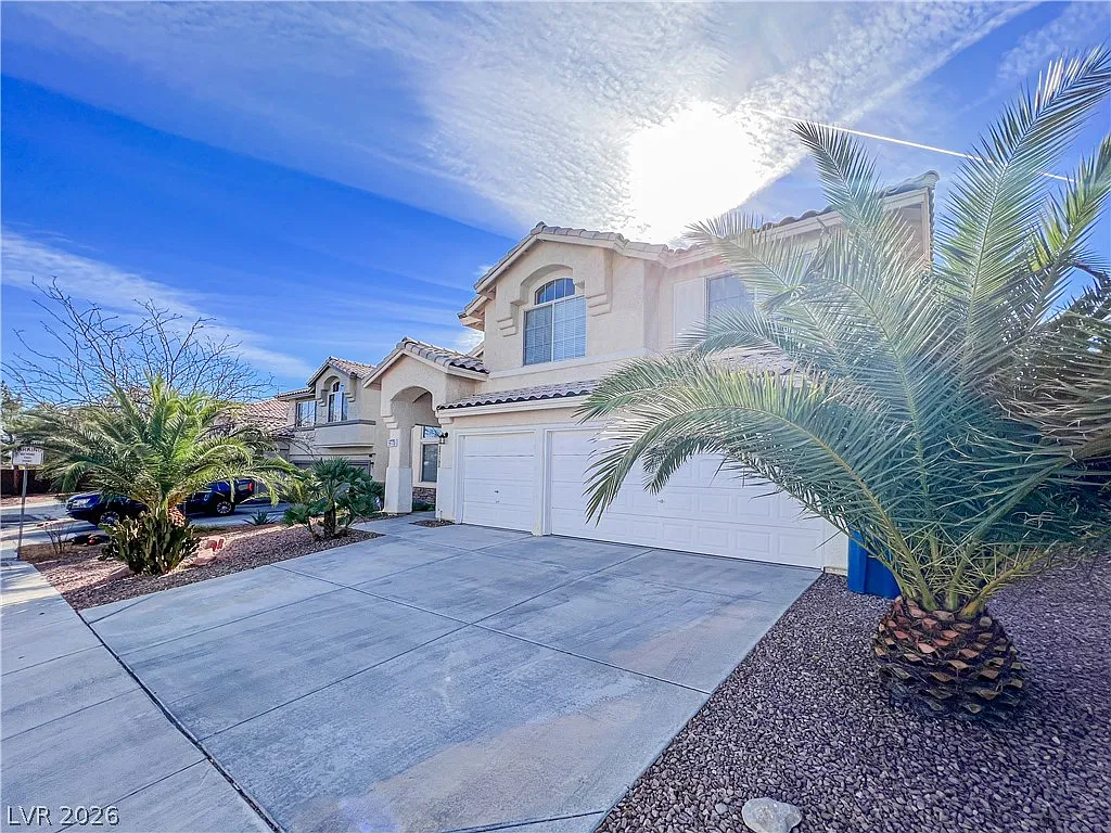 4 bed, 3.5 bath, 2946 sqft, $2,845 — Photo 3