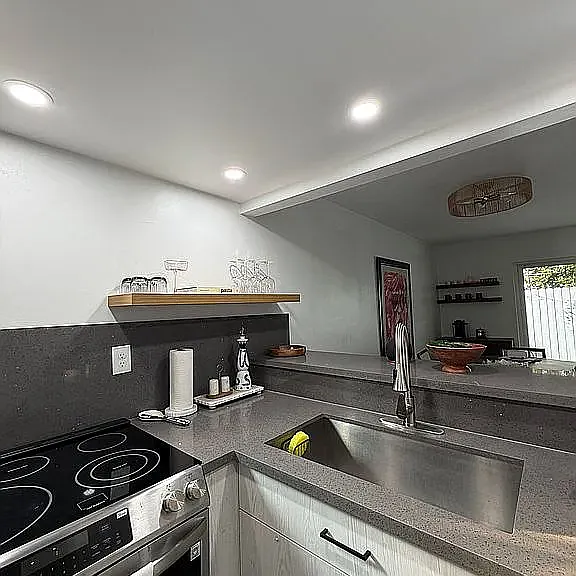 3607 SW 17th St — Photo 18