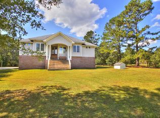 1129 Barnyard Rd, Bonneau, SC 29431