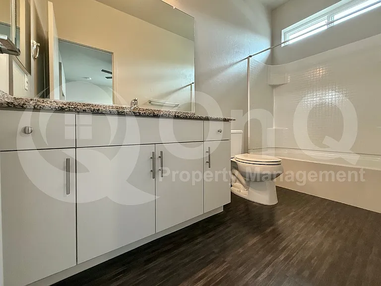 848 E Park Modern Dr — Photo 16